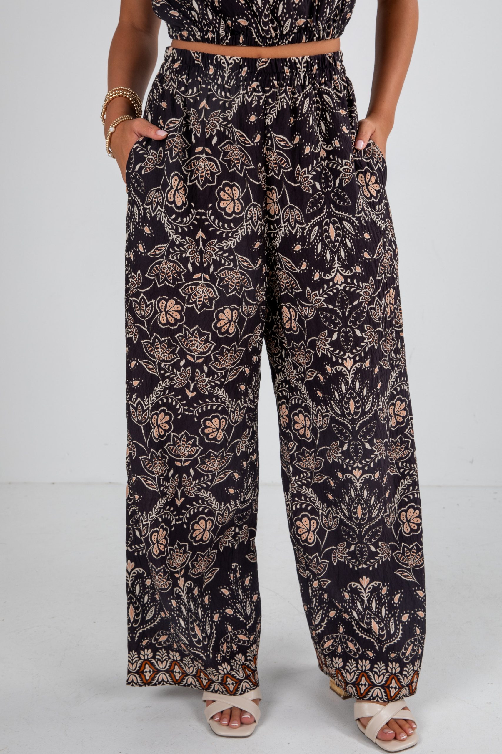 shopdressup_black_floral_pants-3.jpg