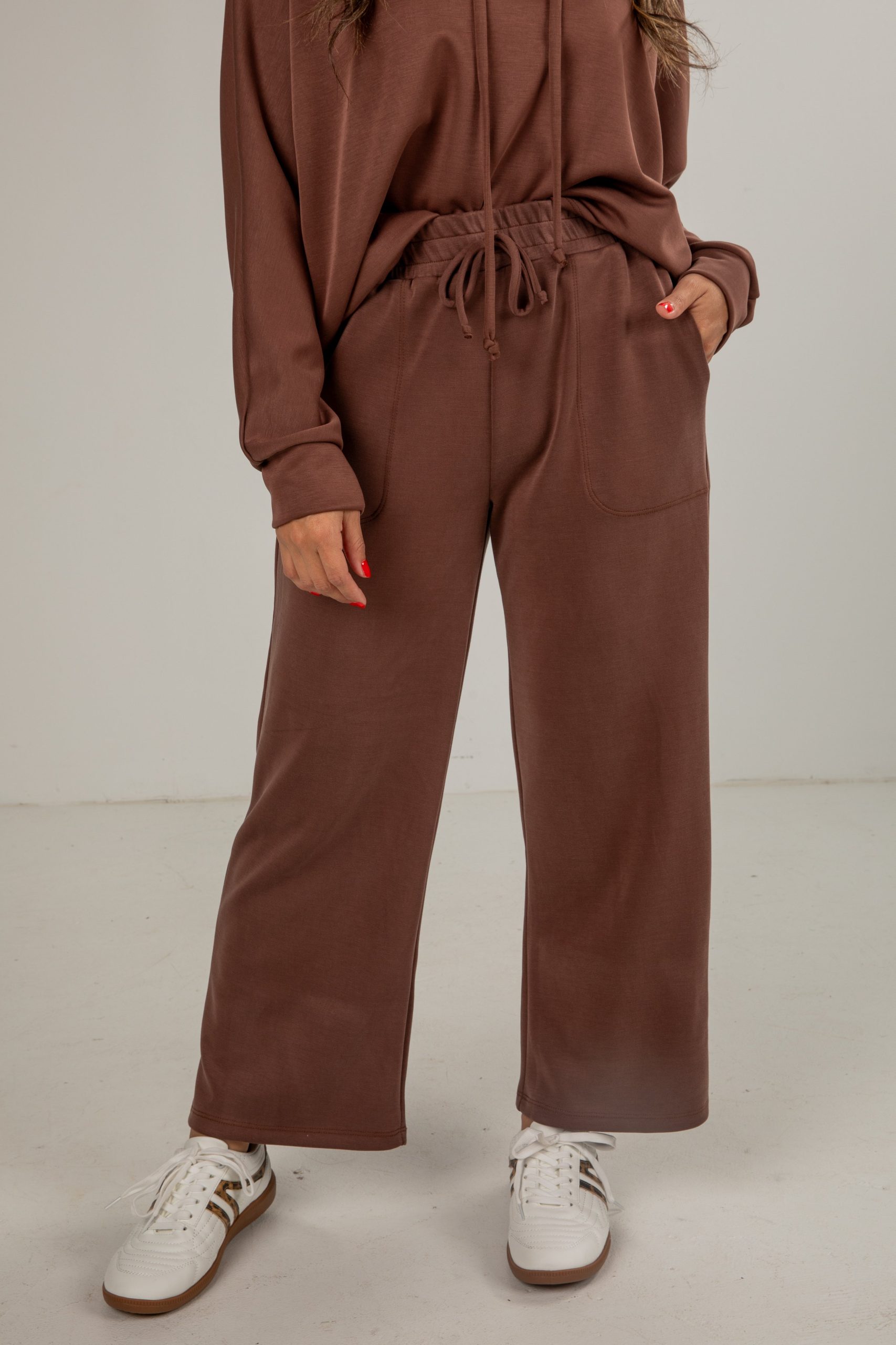 shopdressup_brown_lounge_pants-2_ed3d99bd-bcb7-44ca-a7b5-8687fd3fd418.jpg