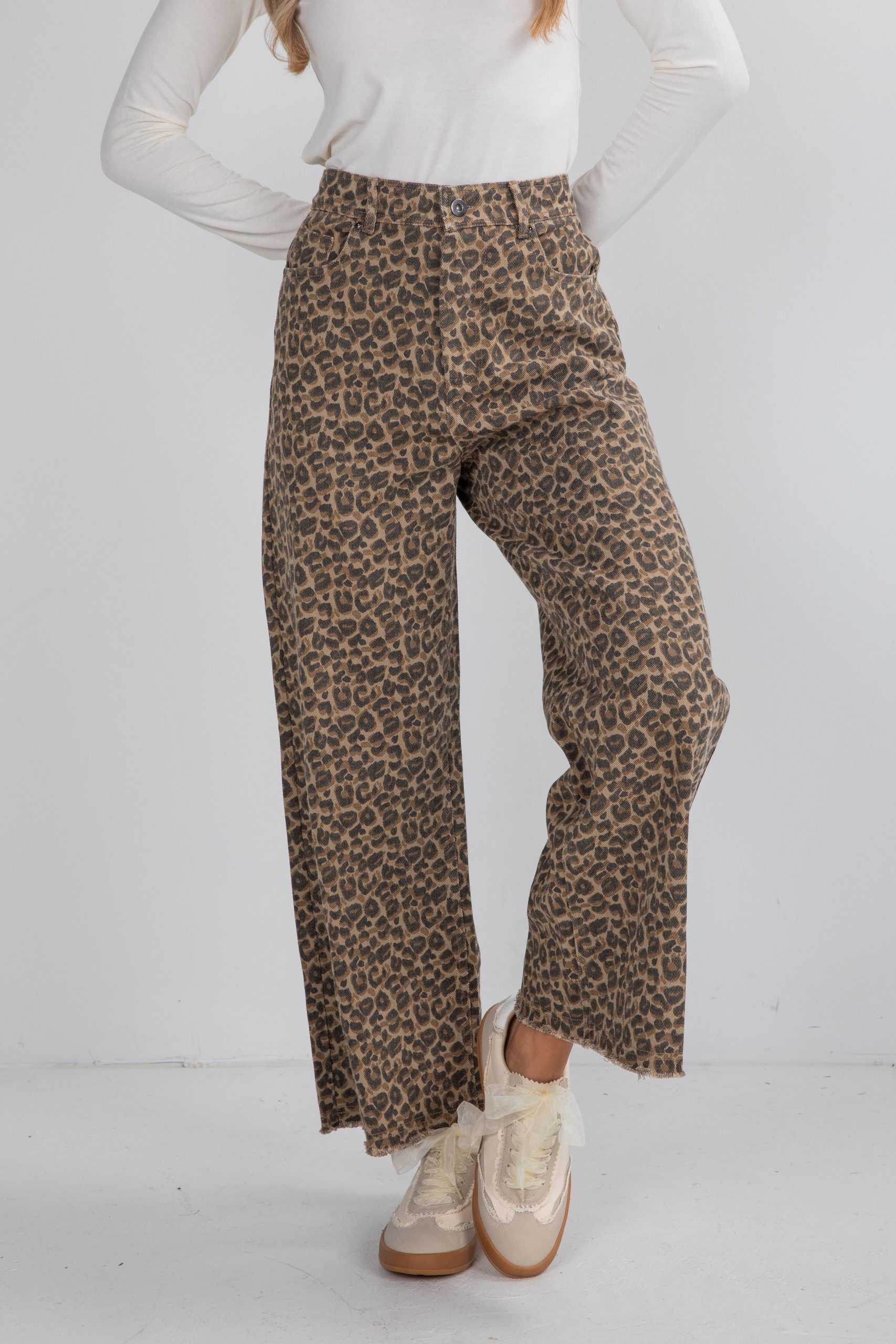 shopdressup_leopard_wide_leg_jeans-3.jpg