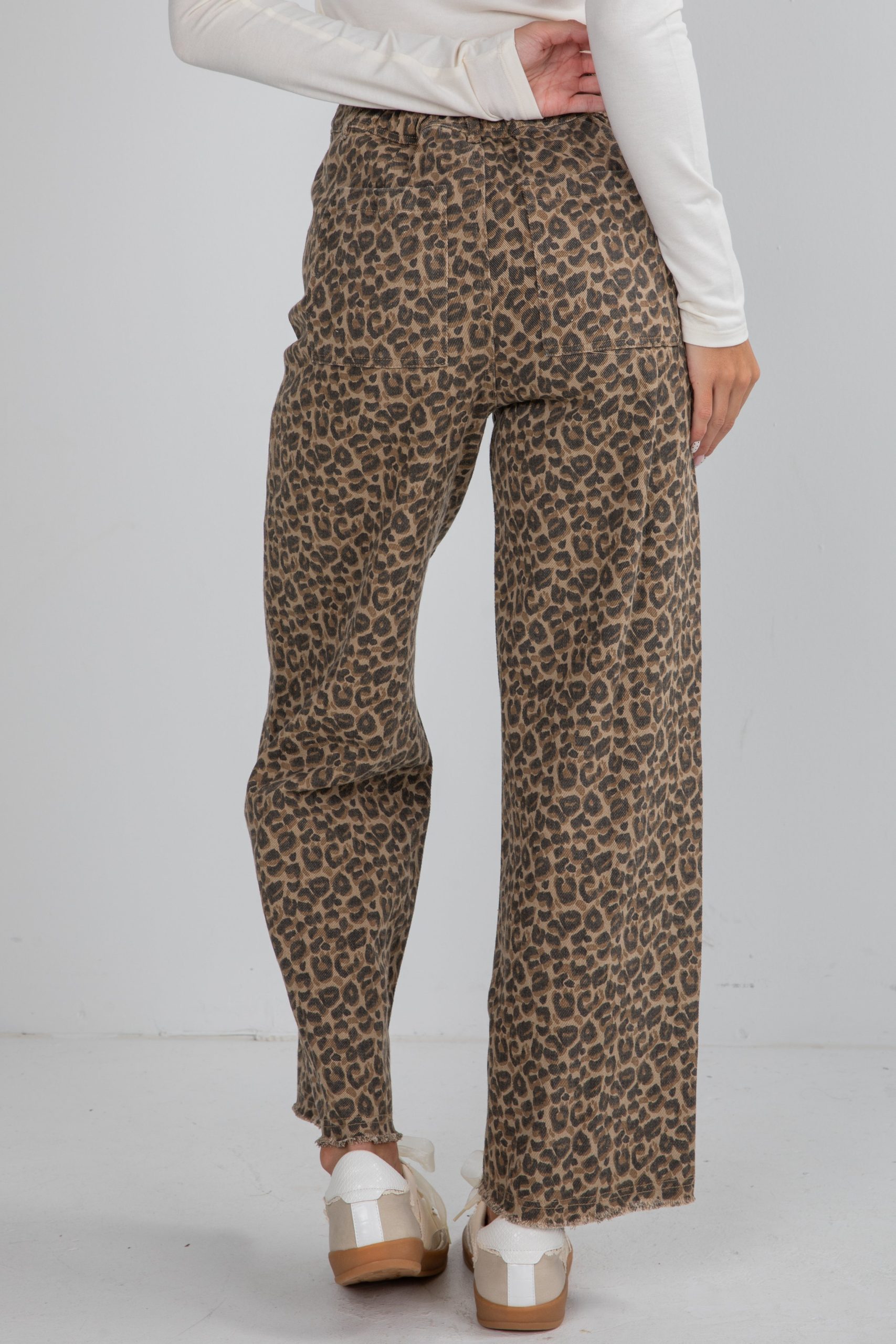 shopdressup_leopard_wide_leg_jeans-7.jpg