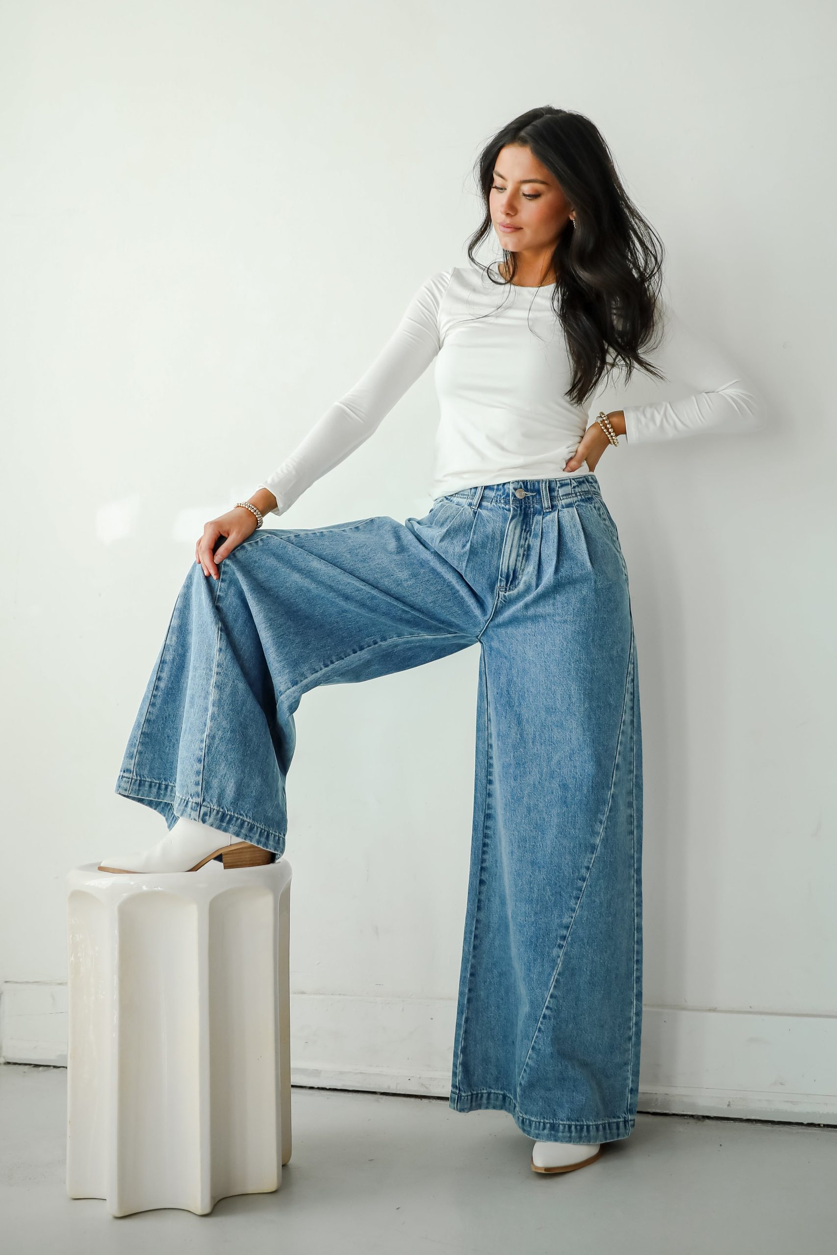 shopdressup_medium_wash_flare_leg_jeans-4.jpg