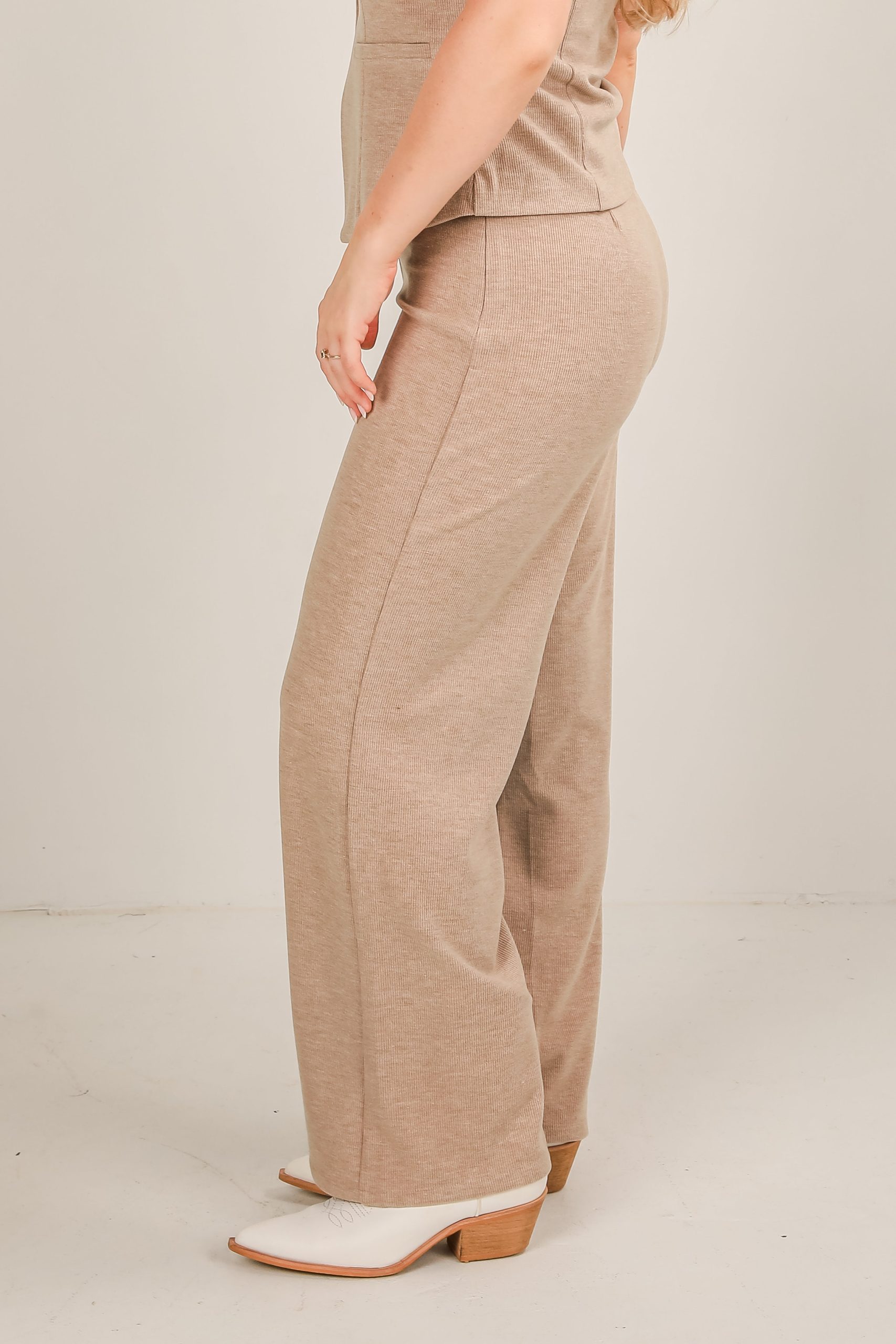 shopdressup_taupe_soft_knit_pants-3_0f371aac-905a-45ad-b8cf-18ac92172333.jpg